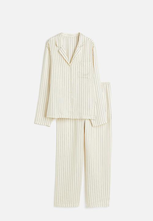 H&M - Satin pyjama shirt and bottoms - cream striped