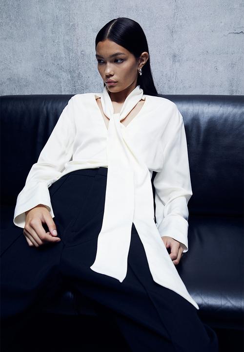 H&M - Tie-detail blouse - white