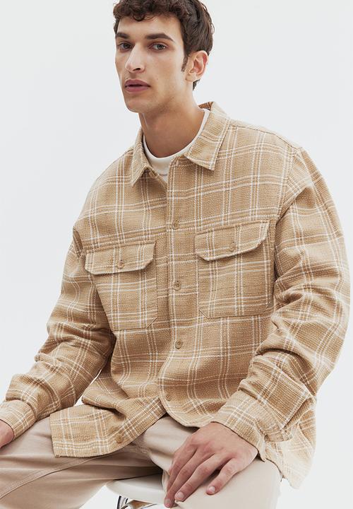 H&M - Regular fit overshirt - beige/checked