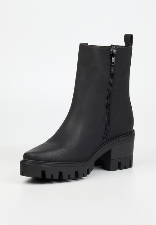 Miss Black - Vixen 1 chunky sole boot - black