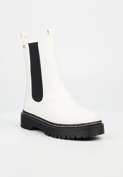 Miss Black - Nirvana 2 chelsea boot - white