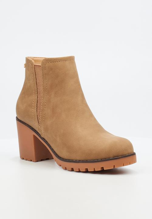 Butterfly Feet - Esther 4 block heel boot - beige