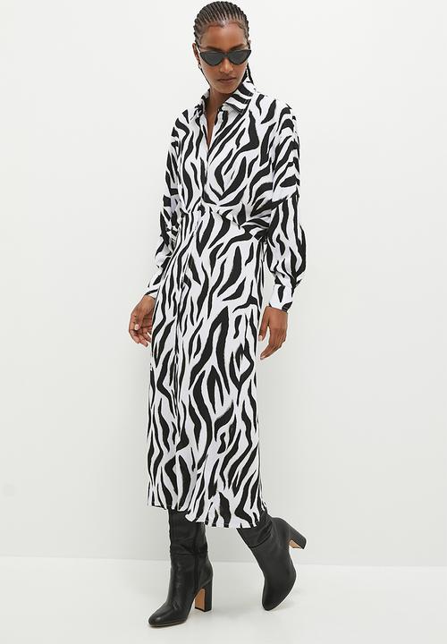 edit - Dolman sleeve shirt dress - abstract lines