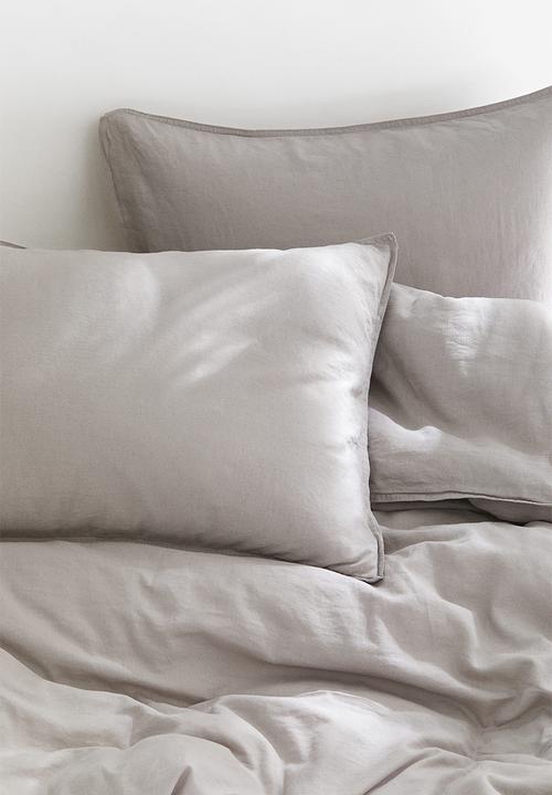 H&M - Linen-blend double/king size duvet cover set - beige & grey