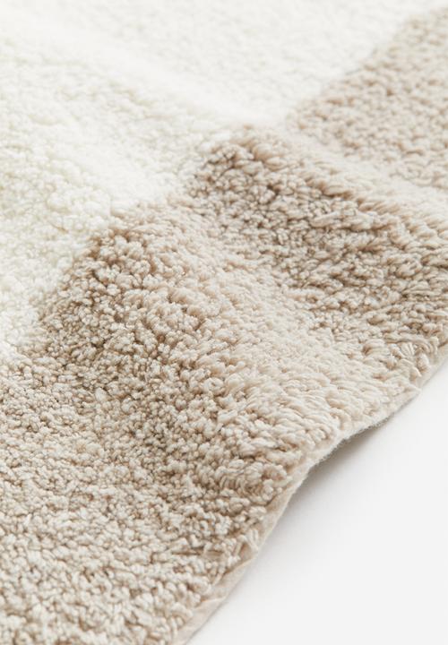 H&M - Tufted bath mat - beige