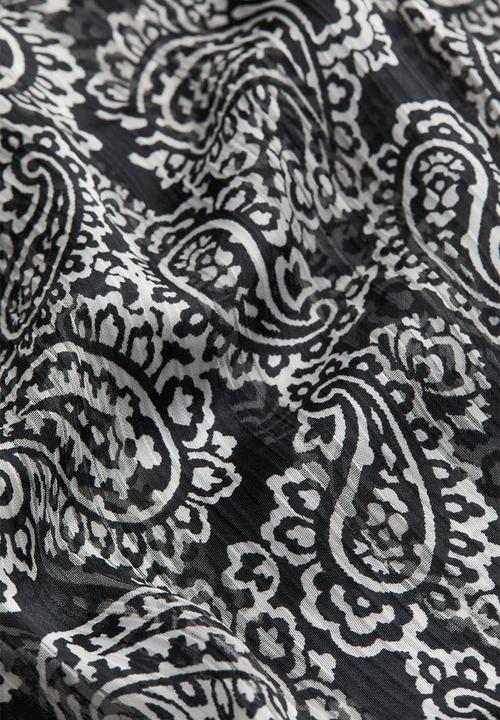 H&M - Frill-trimmed crêpe blouse - black