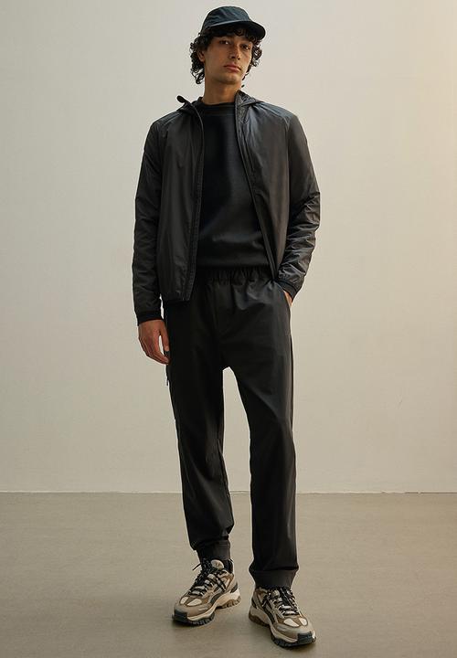 H&M - Water-repellent softshell jacket - black