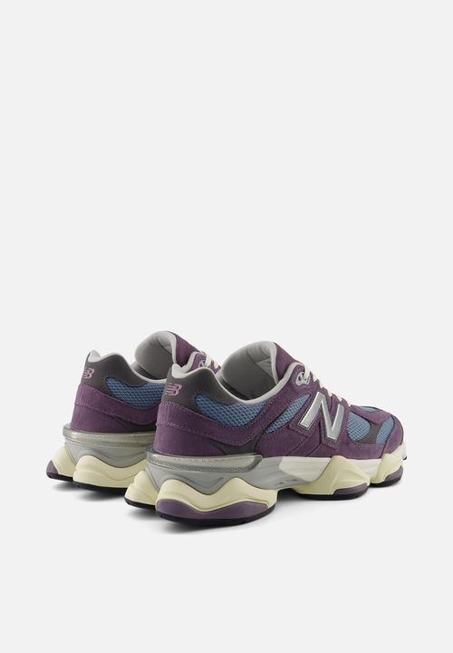 New Balance  - 9060