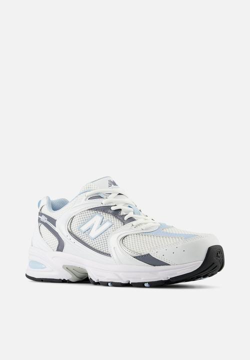 New Balance  - MR530