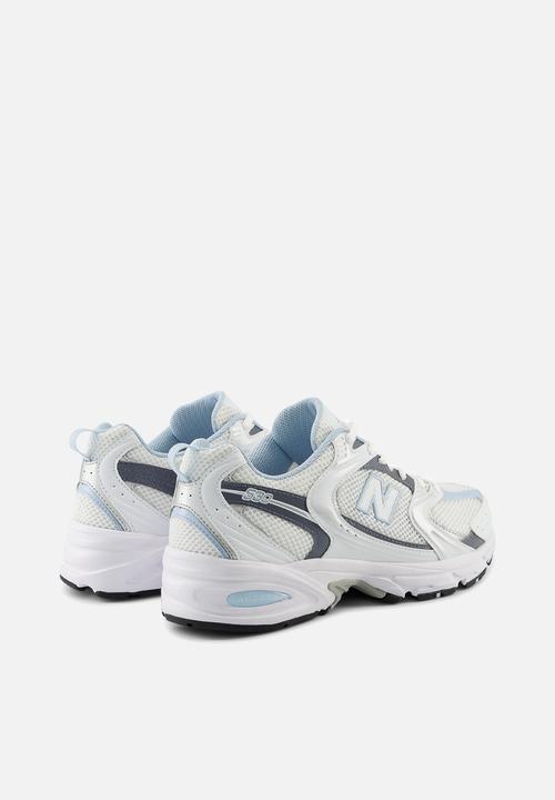 New Balance  - MR530
