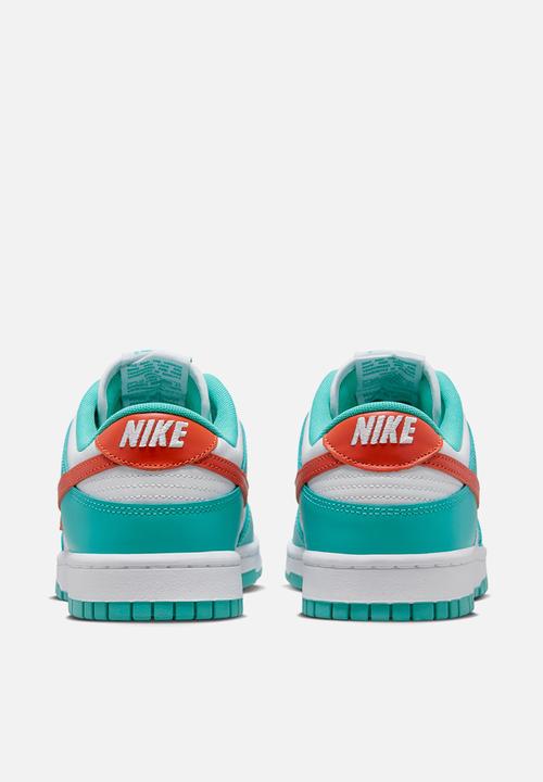 Nike - Dunk Low Retro