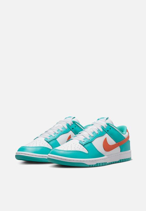 Nike - Dunk Low Retro