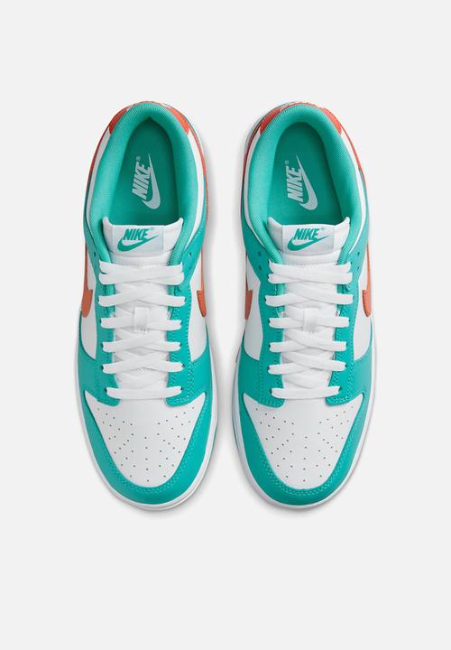 Nike - Dunk Low Retro