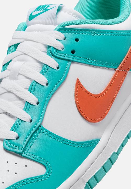 Nike - Dunk Low Retro
