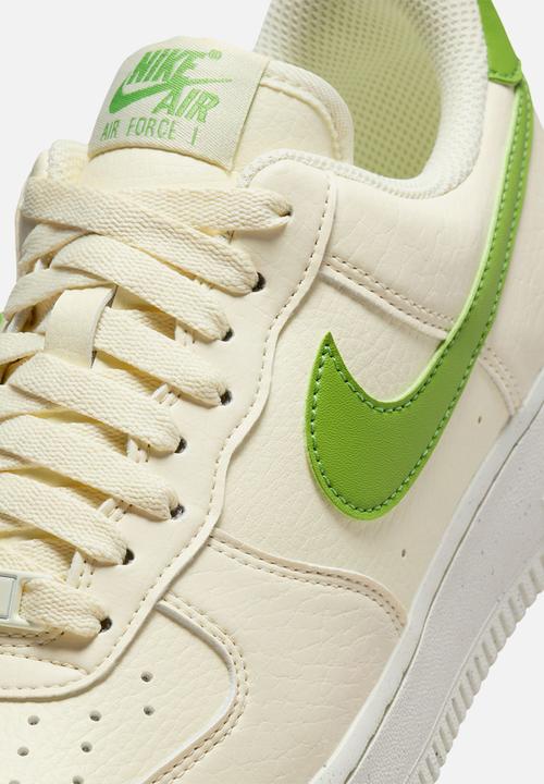Nike - Air Force 1 '07 SE
