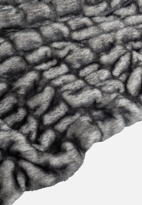 Hertex Haus - Sensorial Fur - Pepper
