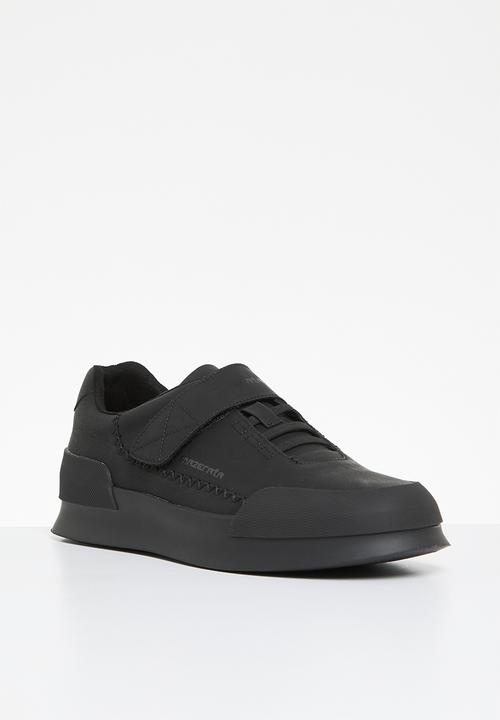 MAZERATA - Valentino - Black