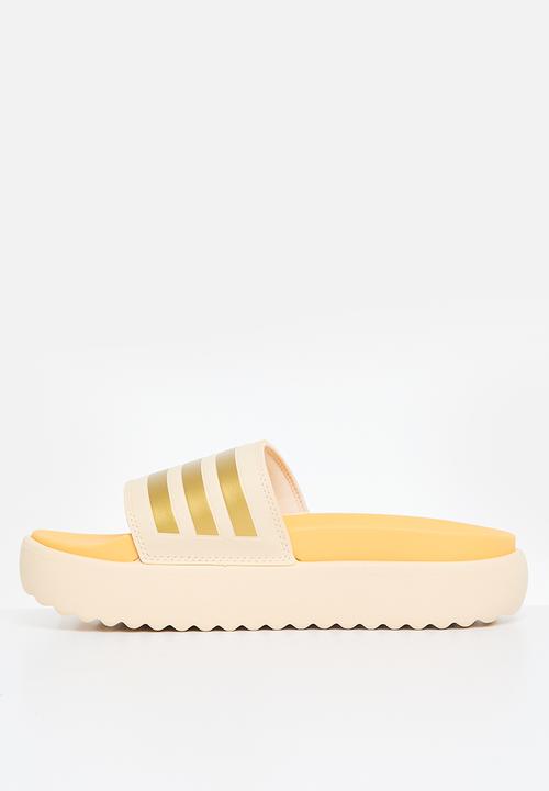 adidas Originals - Adilette platform - crystal sand/gold met./semi spark