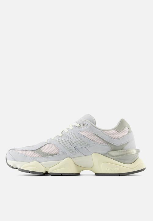 New Balance  - 9060