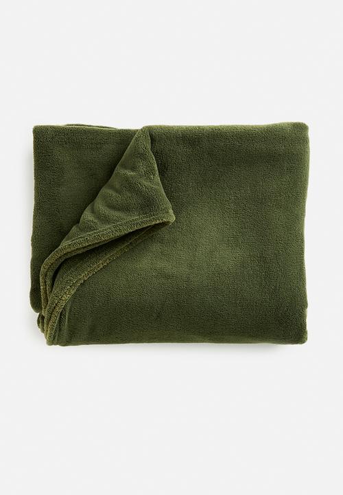 Sixth Floor - Fleece Throw - olive