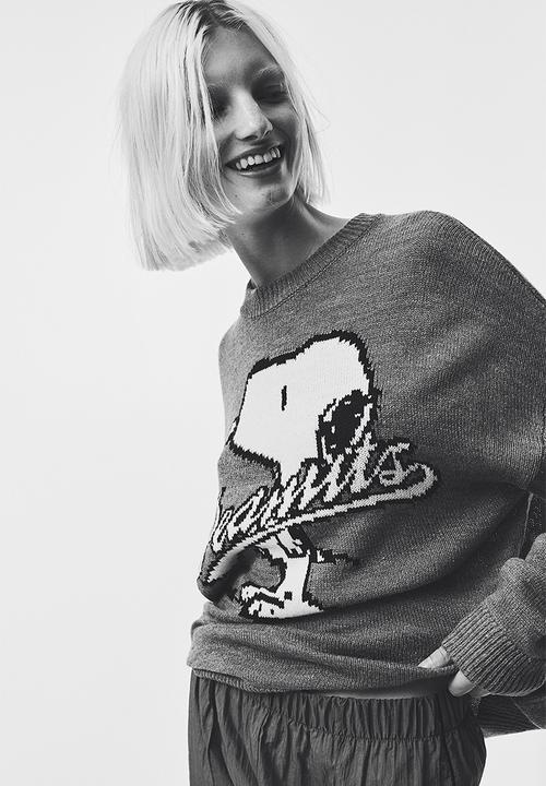 H&M - Jacquard-knit jumper - dark grey snoopy 