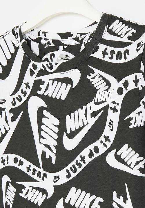 Nike - Nike brandmark basic tee - black