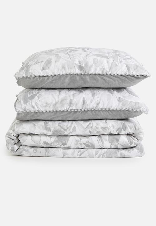 Horrockses - Floral Mist Duvet Cover - grey