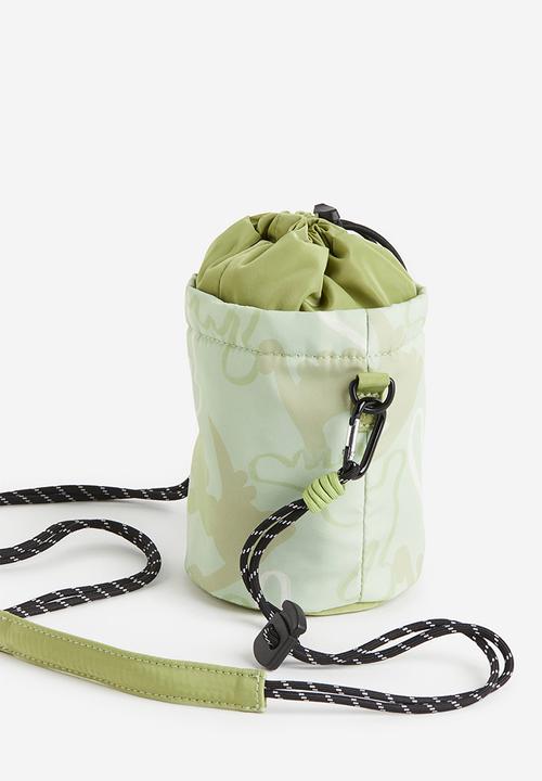 H&M - Printed bucket bag - green