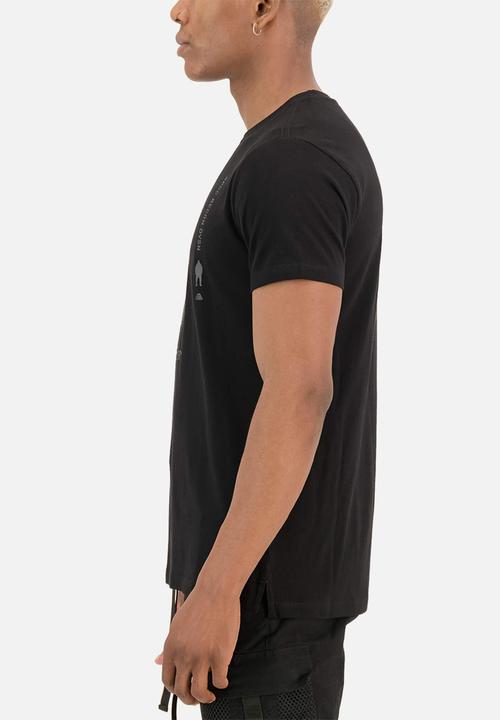 S.P.C.C - Recon Noir Fashion Regular Fit Tees - Black