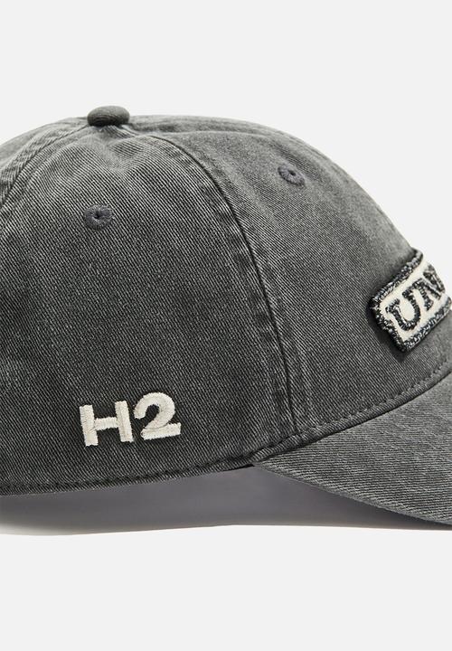 H&M - Appliquéd cap - Light beige