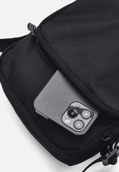 Under Armour - UA Loudon Lite Crossbody - Black/White