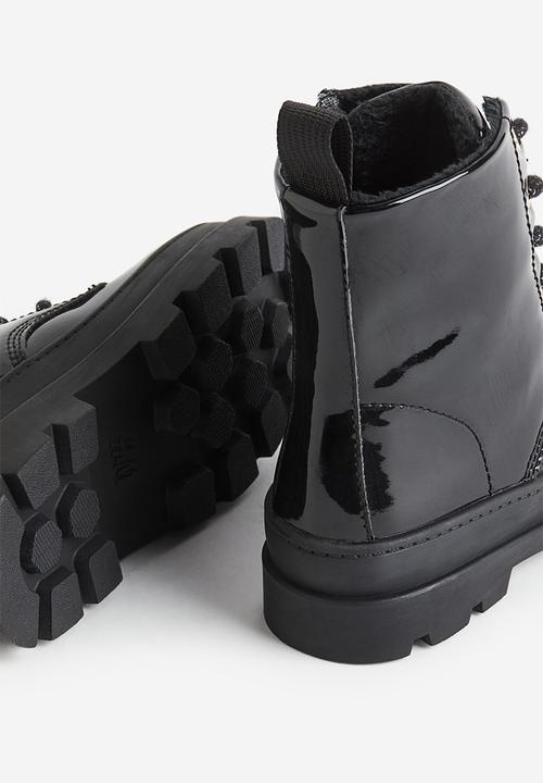 H&M - Warm-lined lace-up boots - black
