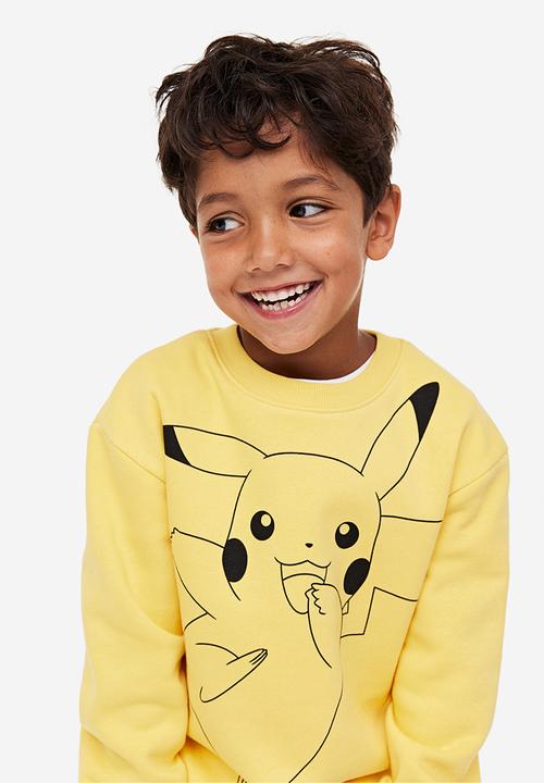 H&M - Printed sweatshirt - yellow pokémon
