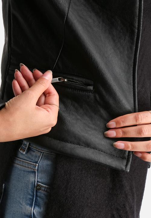 AX Paris - Cropped Faux Leather Jacket