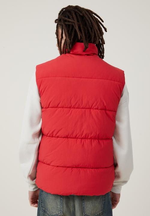 Cotton On - Recycled puffer vest - race red