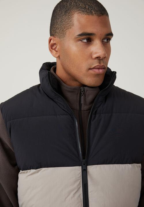 Cotton On - Recycled puffer vest - stone panel