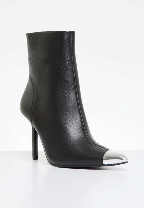 Steve Madden - Iyanna-c stiletto boot - black
