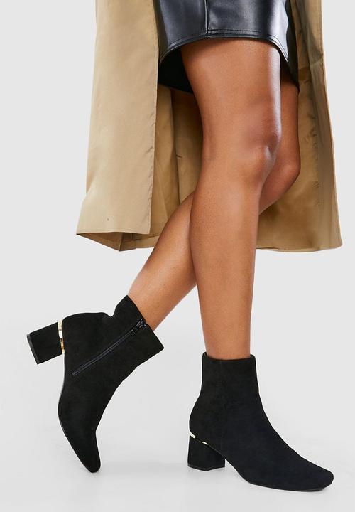 boohoo - Wide fit hardware detail block heel boots - black