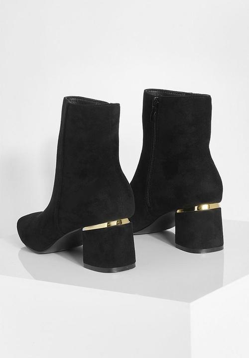boohoo - Wide fit hardware detail block heel boots - black
