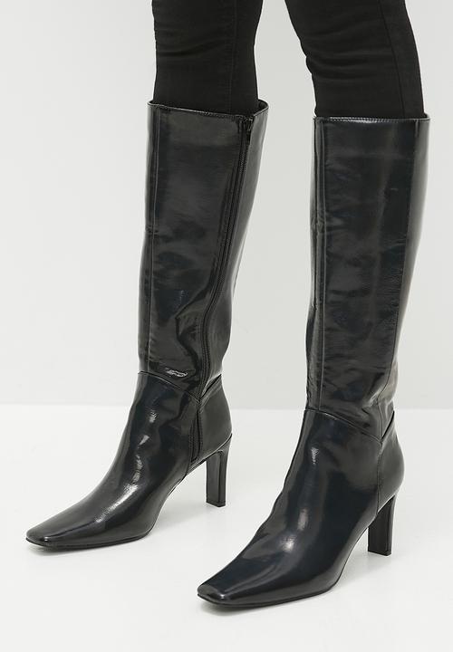Public Desire - Pose textured boot - black