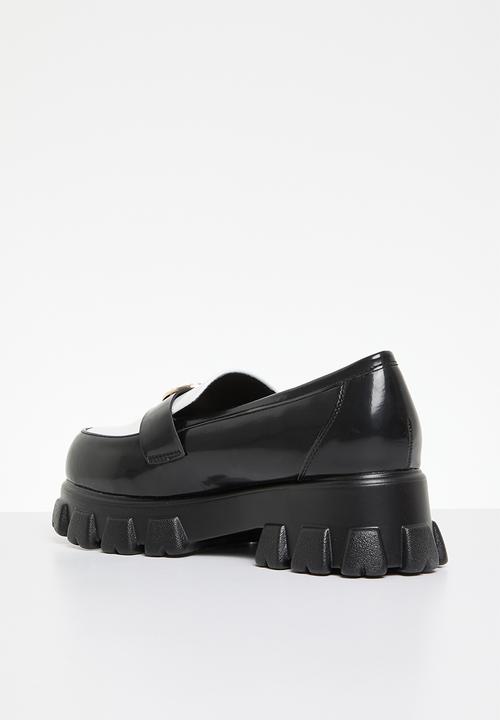 SISSY BOY - Tux loafer - black/ white