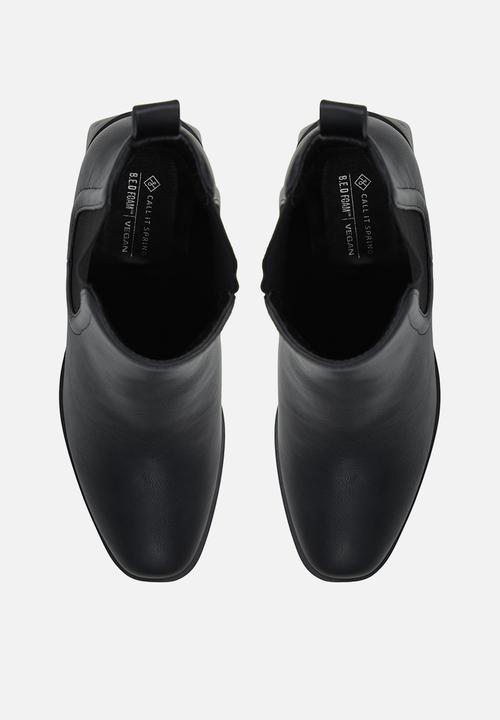 Call It Spring - Kenzi chelsea boot - open black
