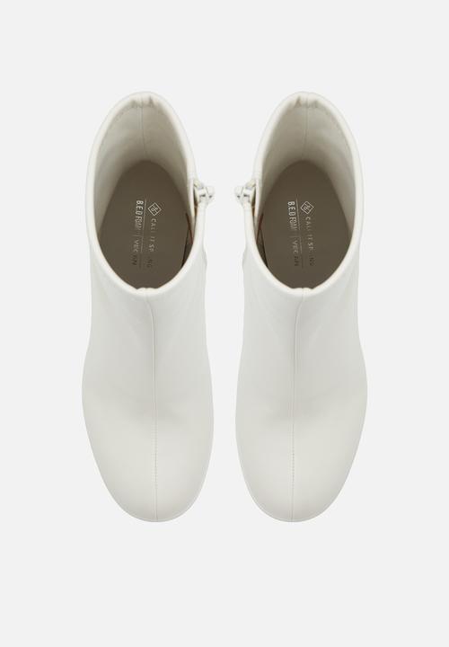 Call It Spring - Jaqulin platform boot - ice