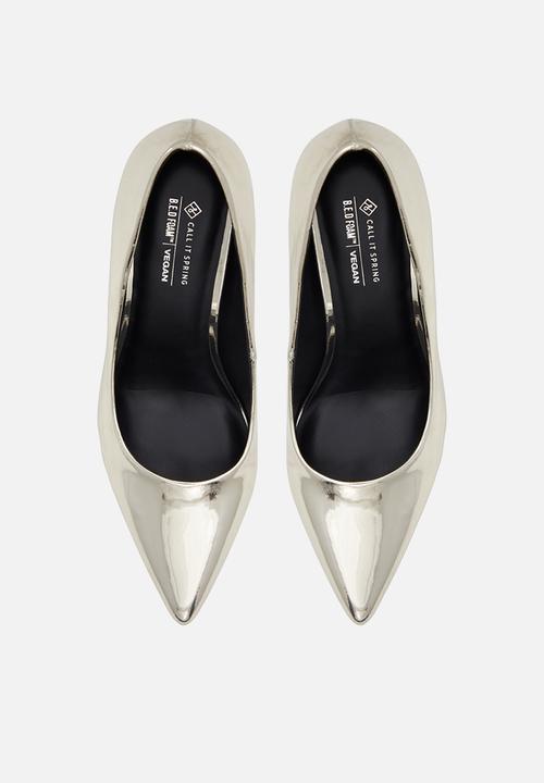 Call It Spring - Theresa court heel - gold