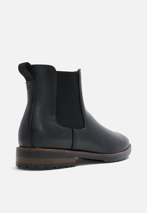 Call It Spring - Irvin - Black
