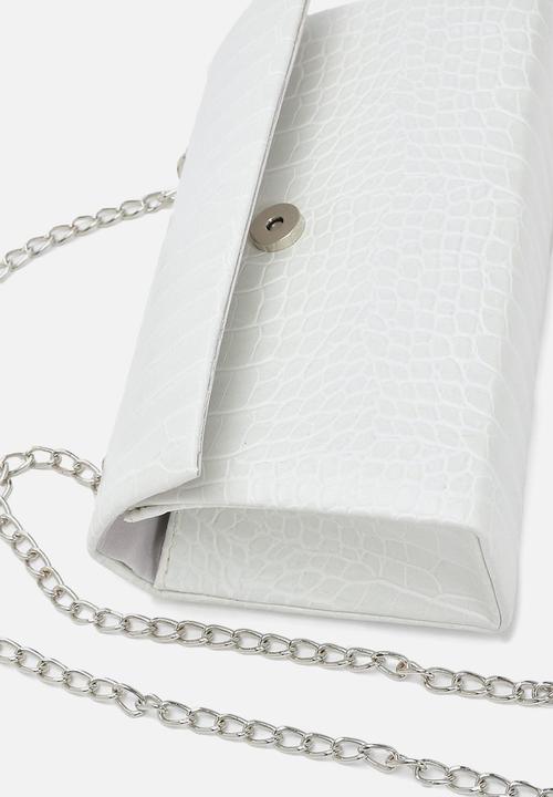 boohoo - Chain strap mini crossbody bag - white