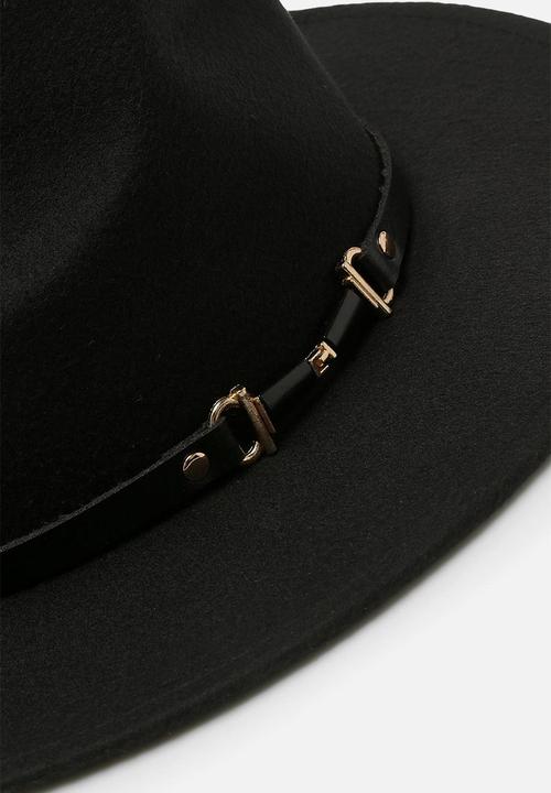 boohoo - Buckle detail fedora hat - black