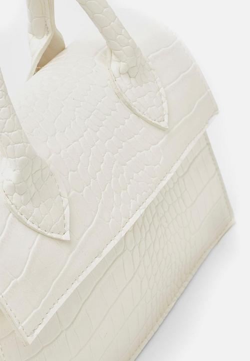 boohoo - Mini croc structured crossbody bag - white