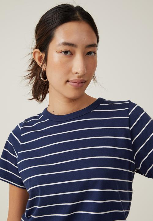 Cotton On - The Classic Organic Tee - Luka Stripe Ink Navy/Light Stone