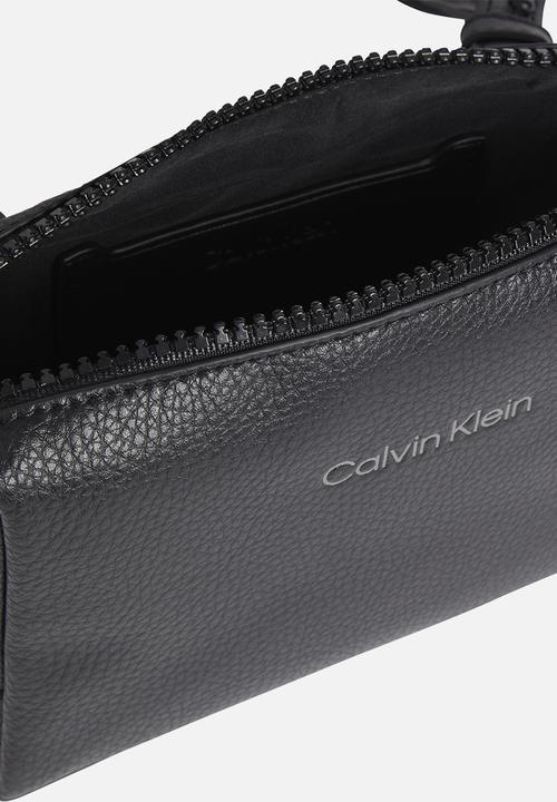 Calvin Klein - Ck must camera bag s - ck black